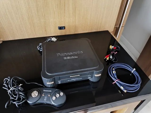 Panasonic R.E.A.L 3DO FZ-1 本体 Panasonic Real 3DO FZ-1 - Consoles de Vídeo Game - Piedade