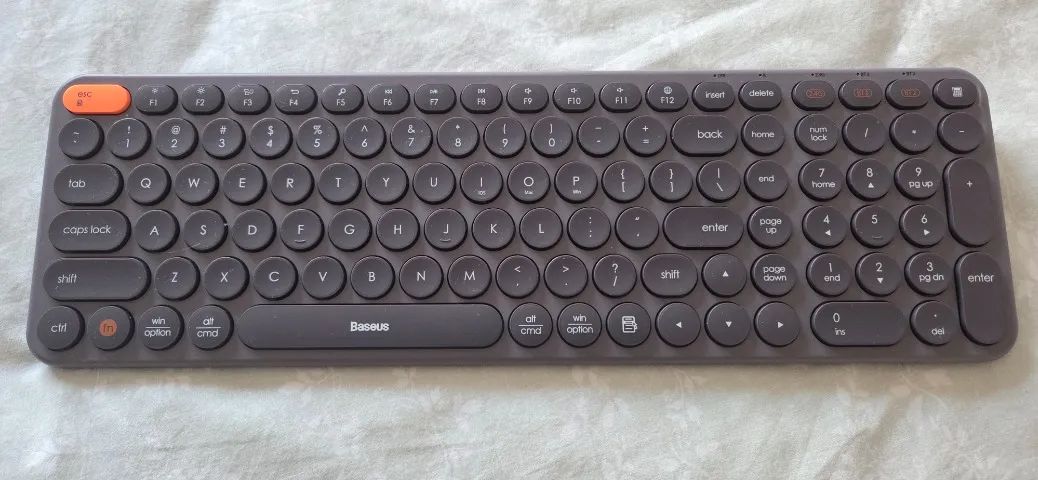 Teclado Baseus K01 Sem Fio Tri-Mode (Bluetooth) - Mini e Compacto