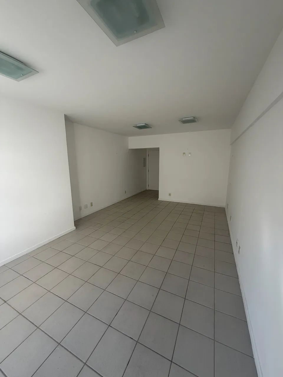 Sala comercial Centro Executivo Veloso