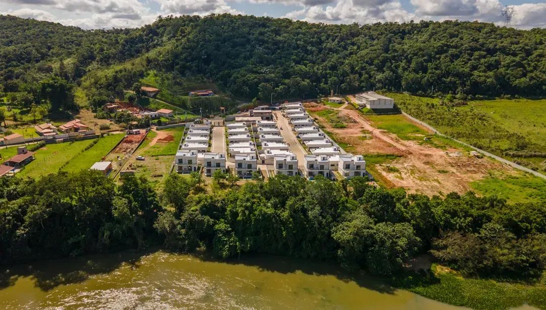 CASA TÉRREA NOVA DENTRO DE CONDOMÍNIO COM 3 SUITES. - Foto 5