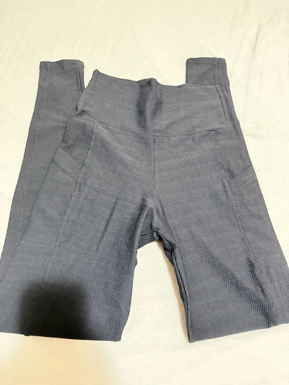 Calça de malhar com preta . Tamanho M