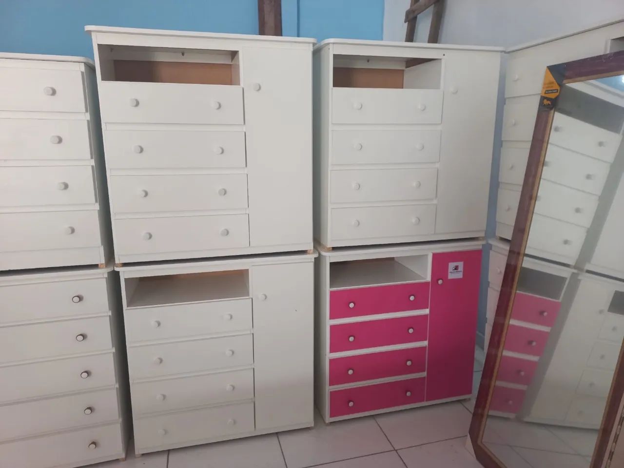 Cômoda Sapateira 4/5 Gavetas MDF  - Foto 3