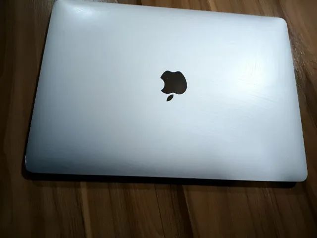 MacBook Pro A1706 2017 - i5 / 8GB / SSD 256GB Leia o Anuncio