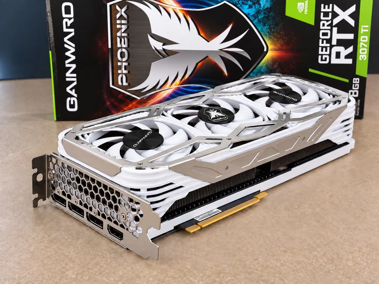 RTX 3070 Ti Gainward Phoenix 8GB com caixa