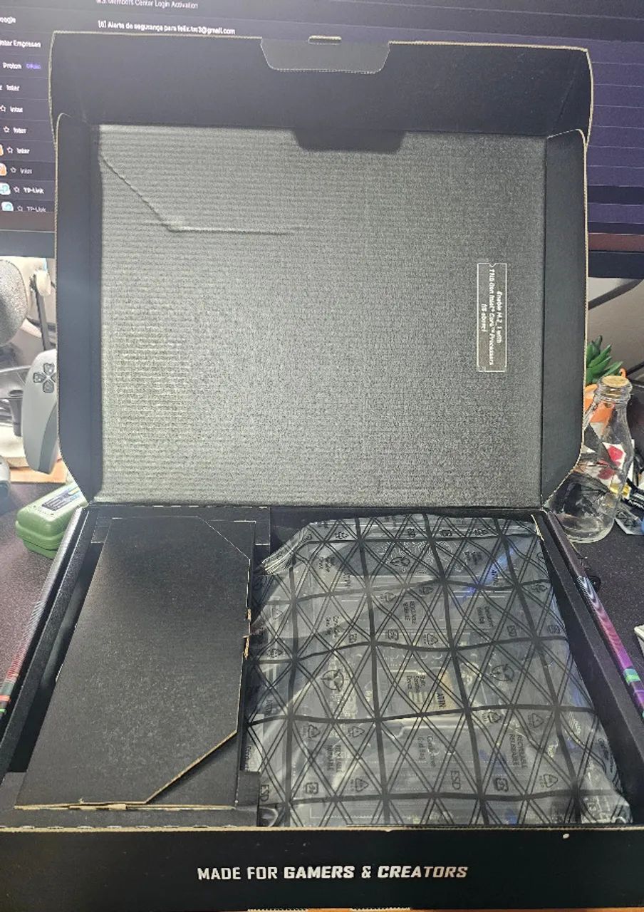 Placa Mãe MSI GAMING CARBON Z590 WIFI - Foto 5