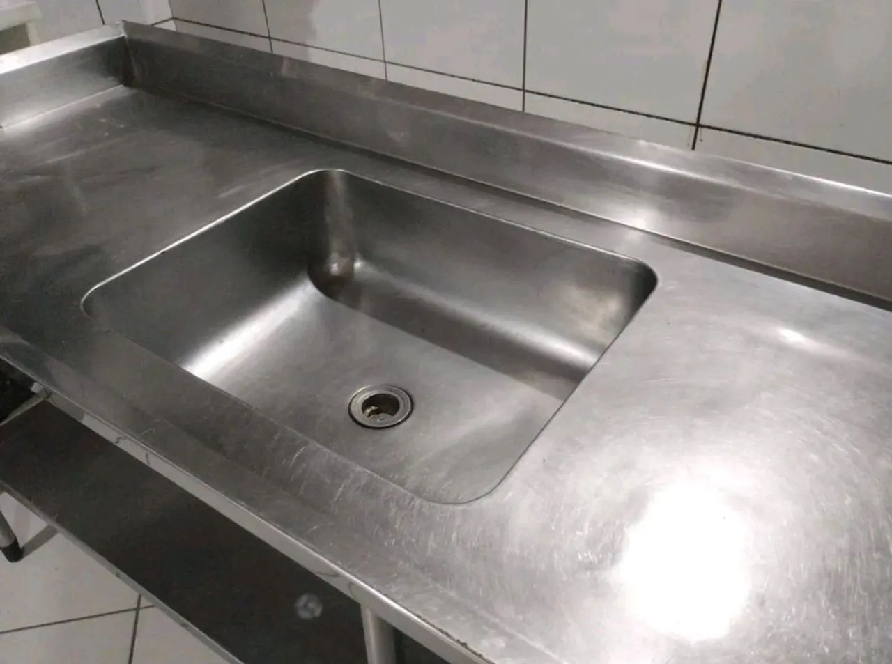 Mesa de inoxcom cuba.