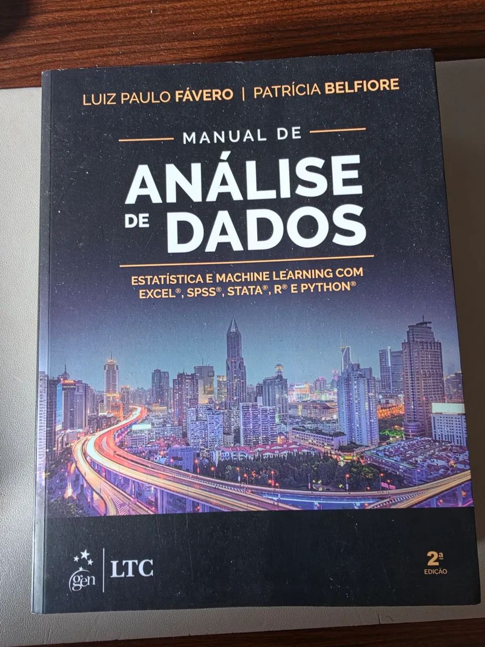 Manual de Análise de Dados: Estatística e Machine Learning