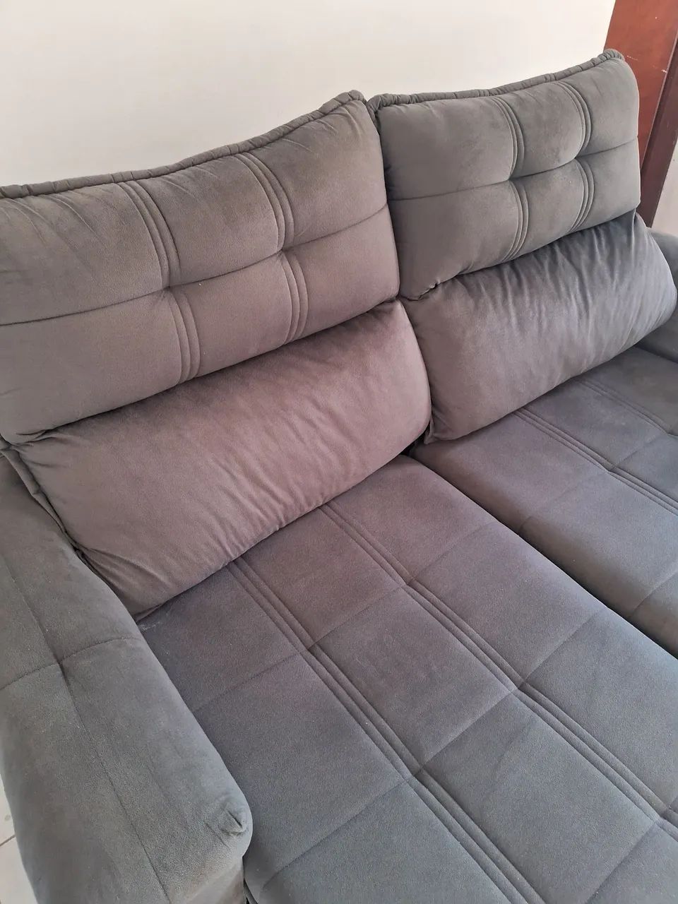 Sofá retrátil cinza semi novo 2,00 x 1,80 - Foto 3