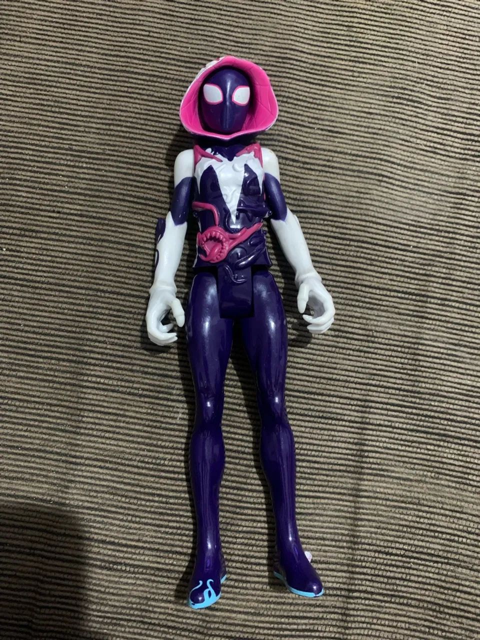 Ghost Spider - Spider Man Maximum Venom - Boneco Hasbro - Action Figure - Foto 4