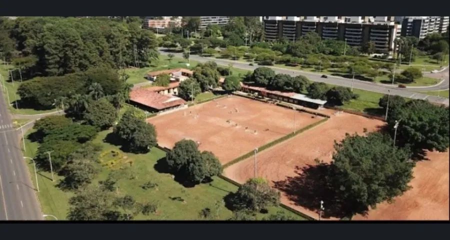 VAGA  SECRETARIA PERÍODO COMERCIAL