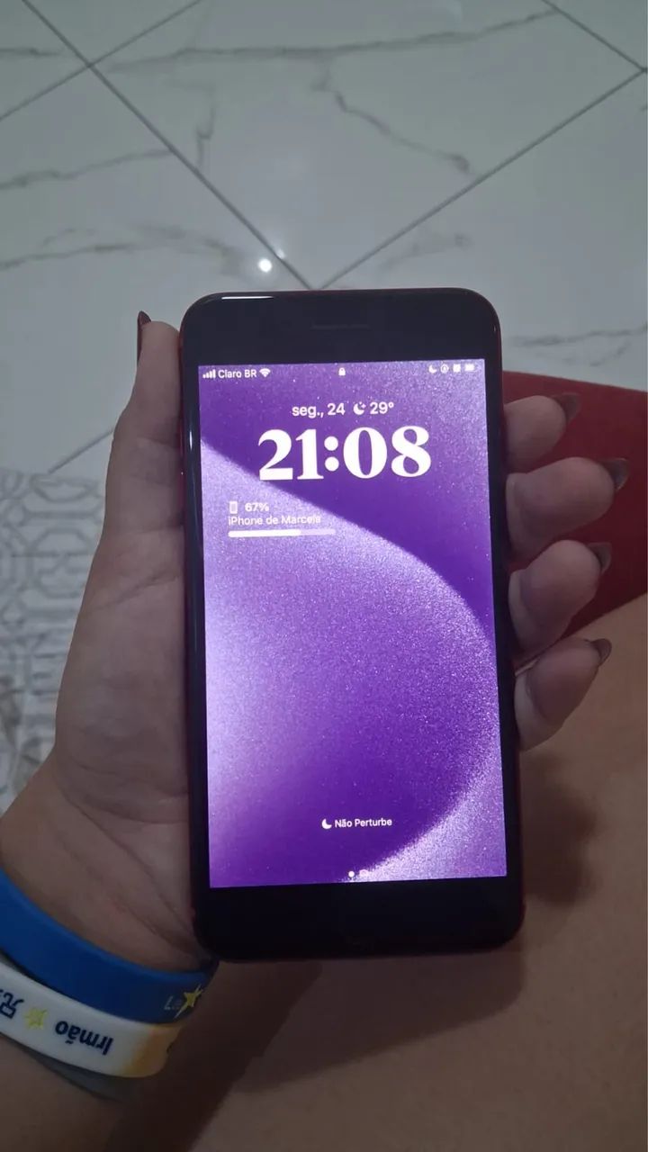 iPhone 8 - 64 gb - vermelho  - Foto 3