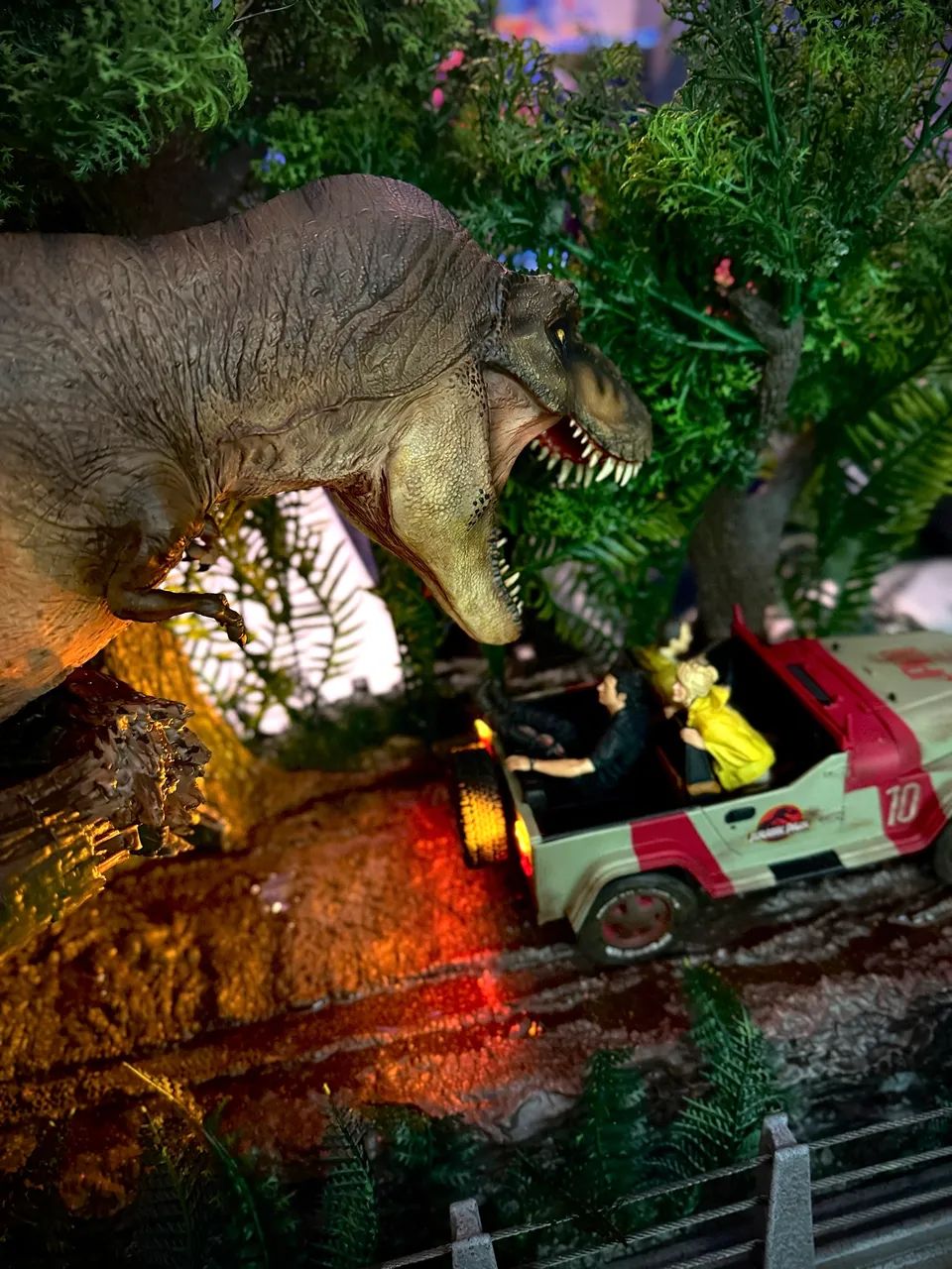 T Rex Chase 1/20 Iron Studios - Foto 5