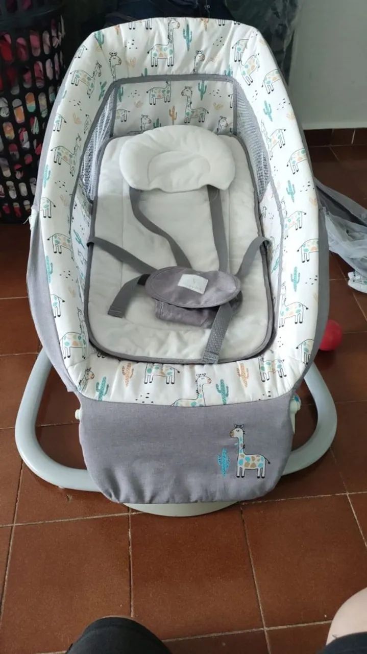 Cadeirinha de balanço para bebê que toca música  - Foto 3