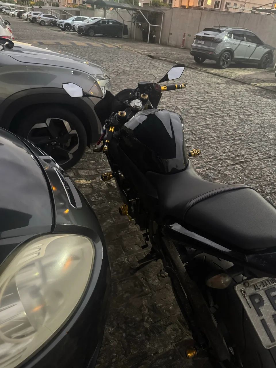 CBR 600F 2012 (Hornet carenada) - Foto 4