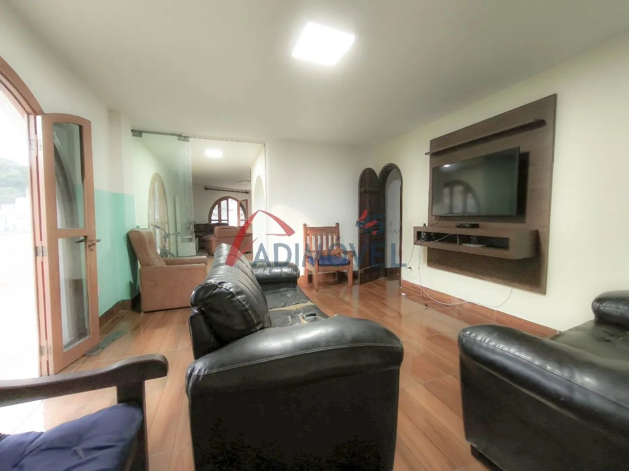 Cobertura Linear no Parque Moscoso com 5 Quartos, 3 Suítes, 2 Vagas, 450m². - Foto 4