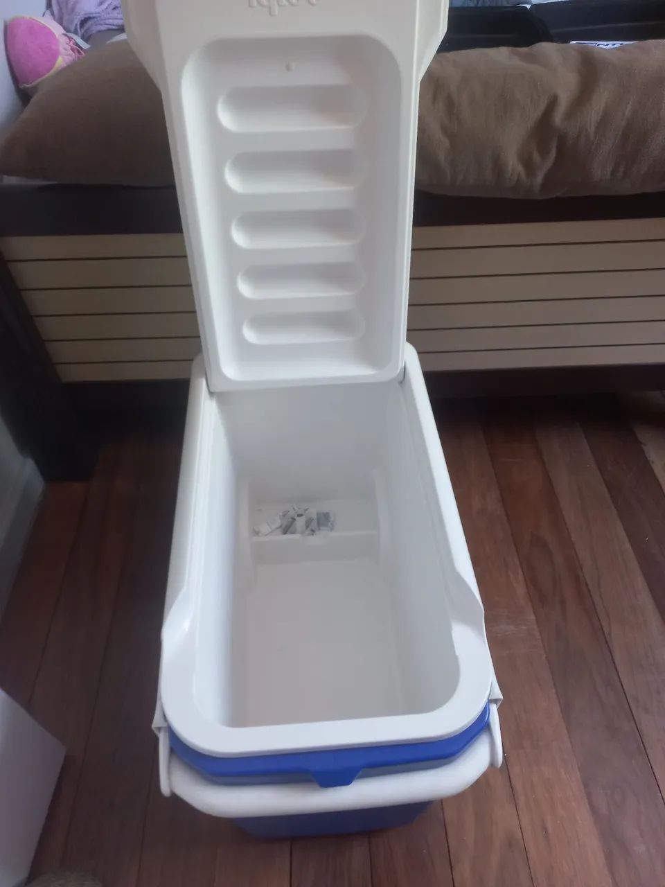 Cooler com Rodas Igloo Contour Glide 38QT - 36L com  brinde - Foto 6