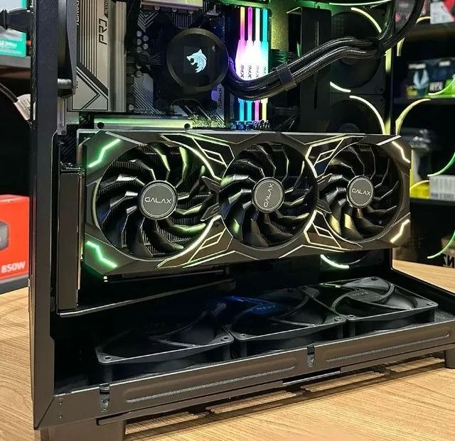 (LOJA FÍSICA) Placa de vídeo RTX 4080 Super Galax SG 16GB - Seminova