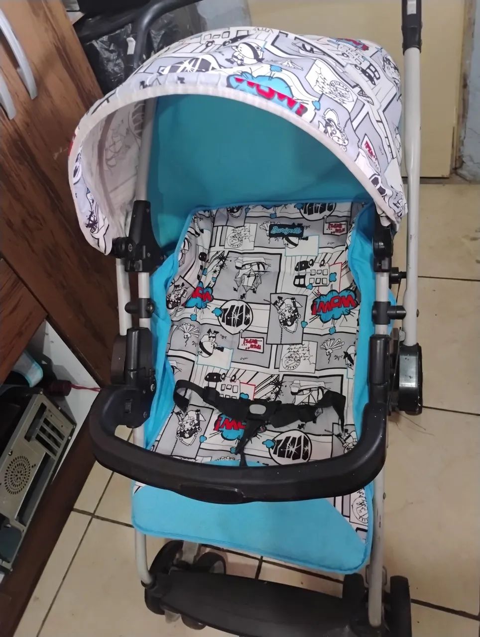 Vendo carrinho de bebê e bebe conforto 