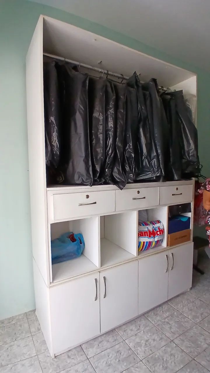 Vestidos, paletós, manequim, móveis. - Foto 5
