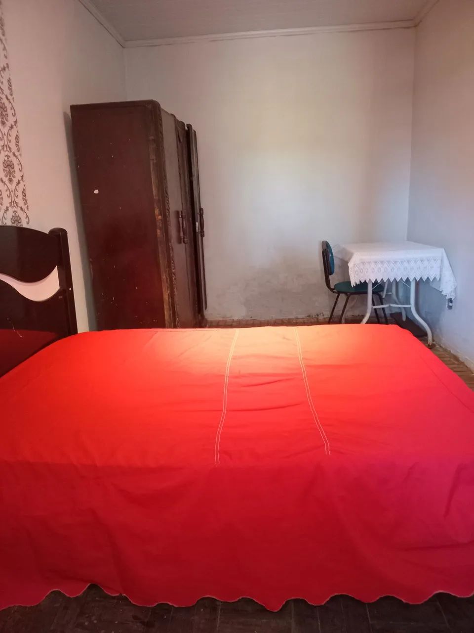 Aluguel de quarto,no centro, ótimo  ambiente, lugar  familiar  - Foto 2
