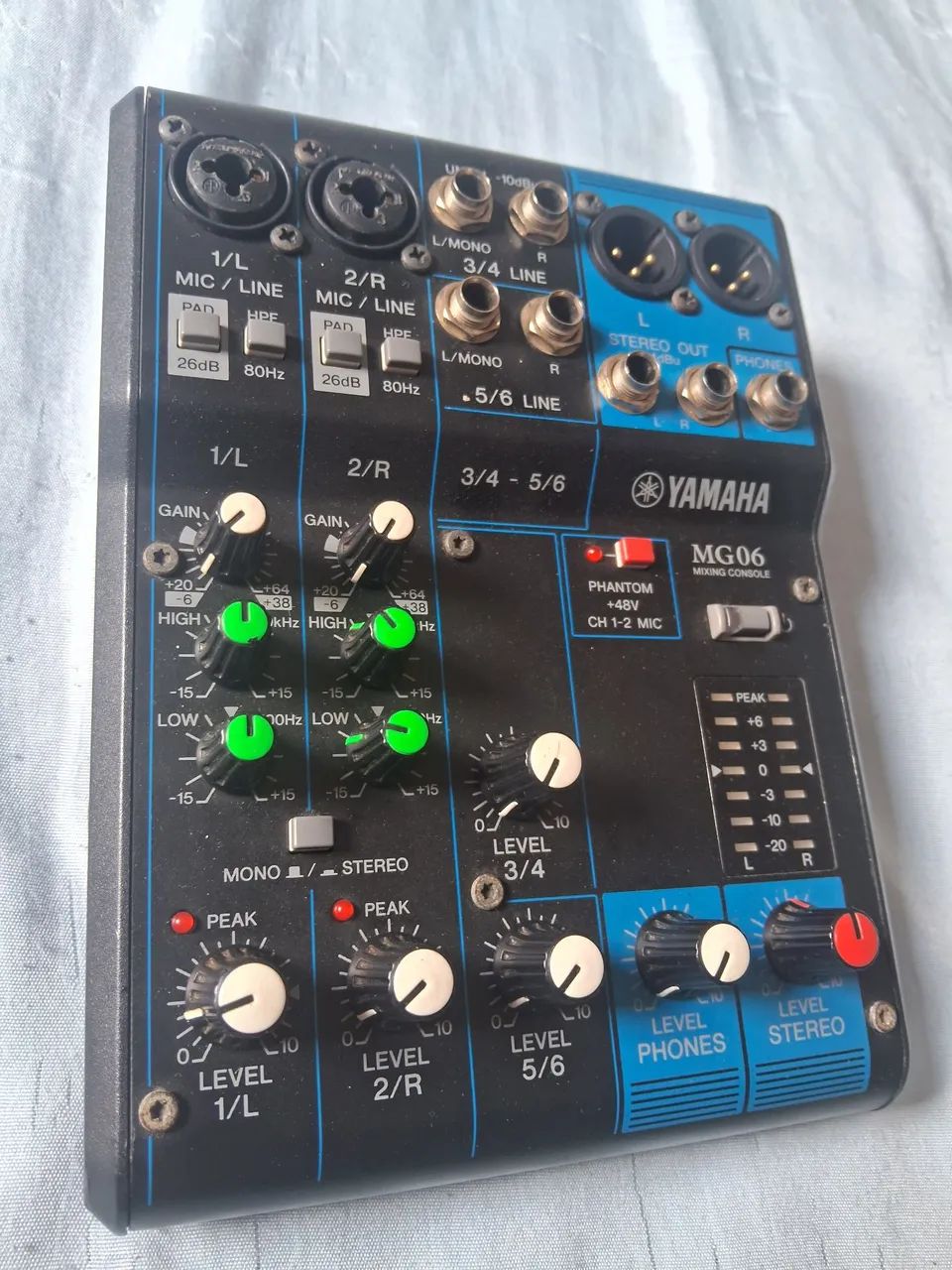 Mesa de Som Yamaha MG06 - Foto 4