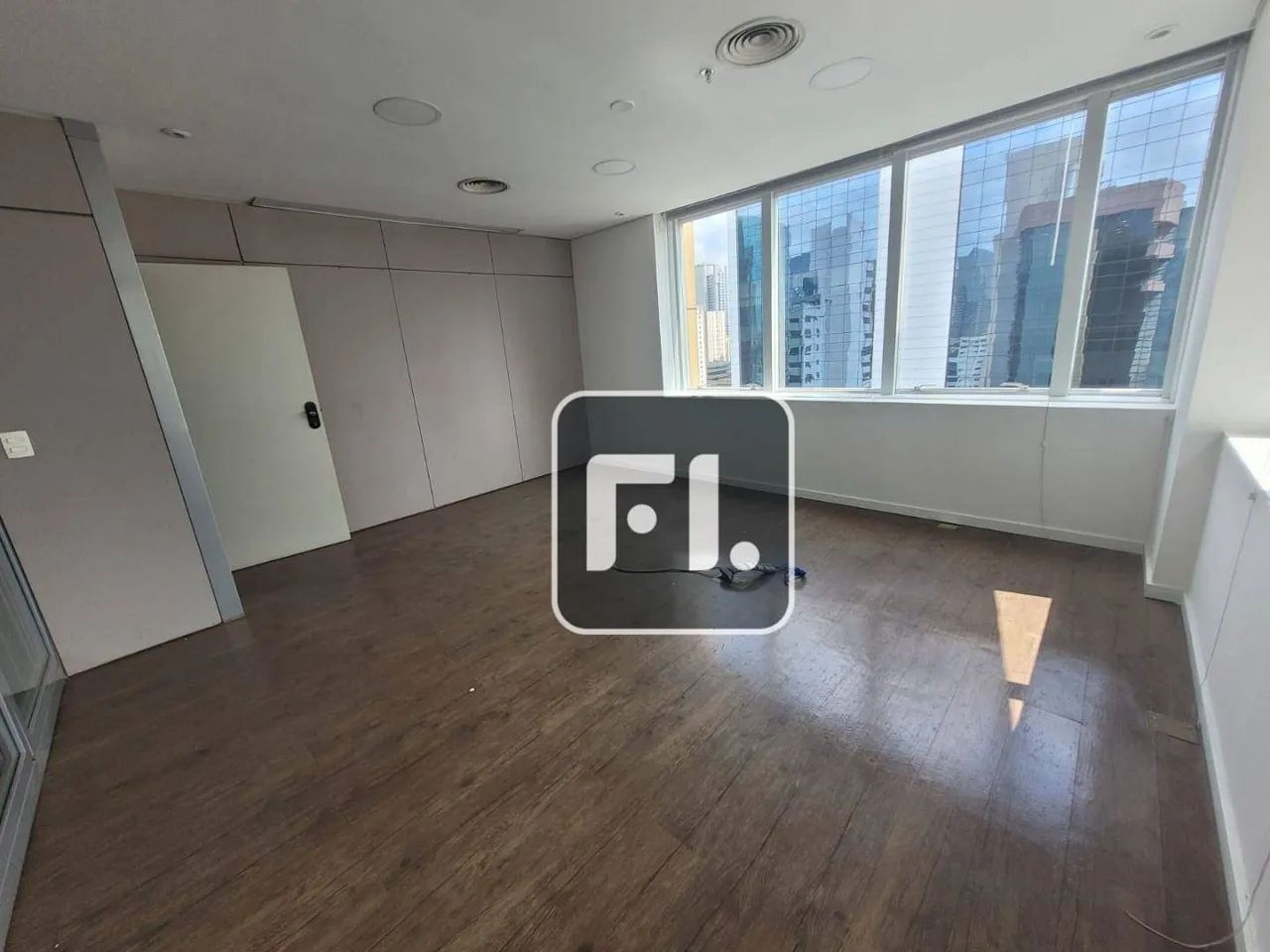 Conjunto para alugar, 172 m² por R$ 19.850,07/mês - Brooklin - São Paulo/SP