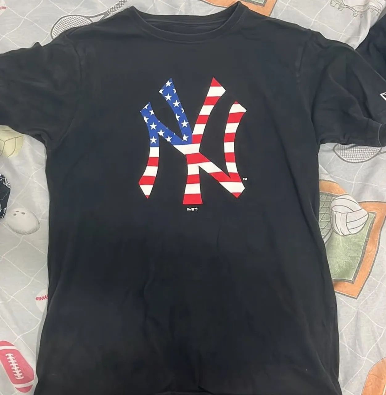 Camiseta New Era
