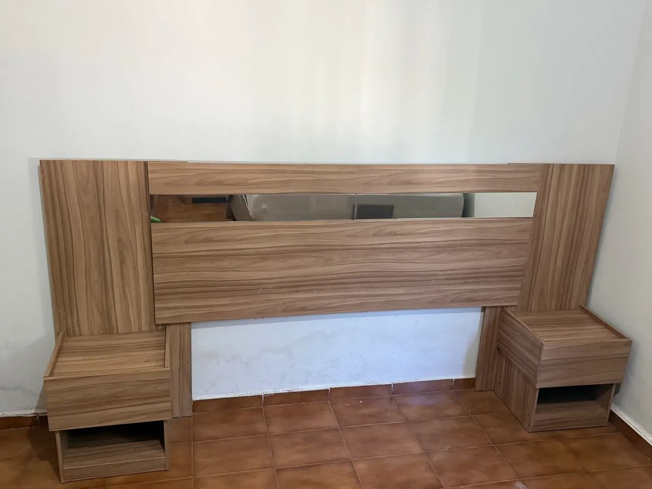 Cabeceira cama de casal com nichos - Foto 2