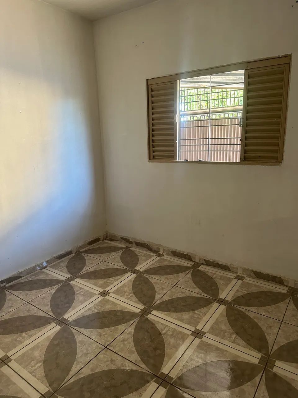 Aluguel de casa no jardim Itapuã  - Foto 2