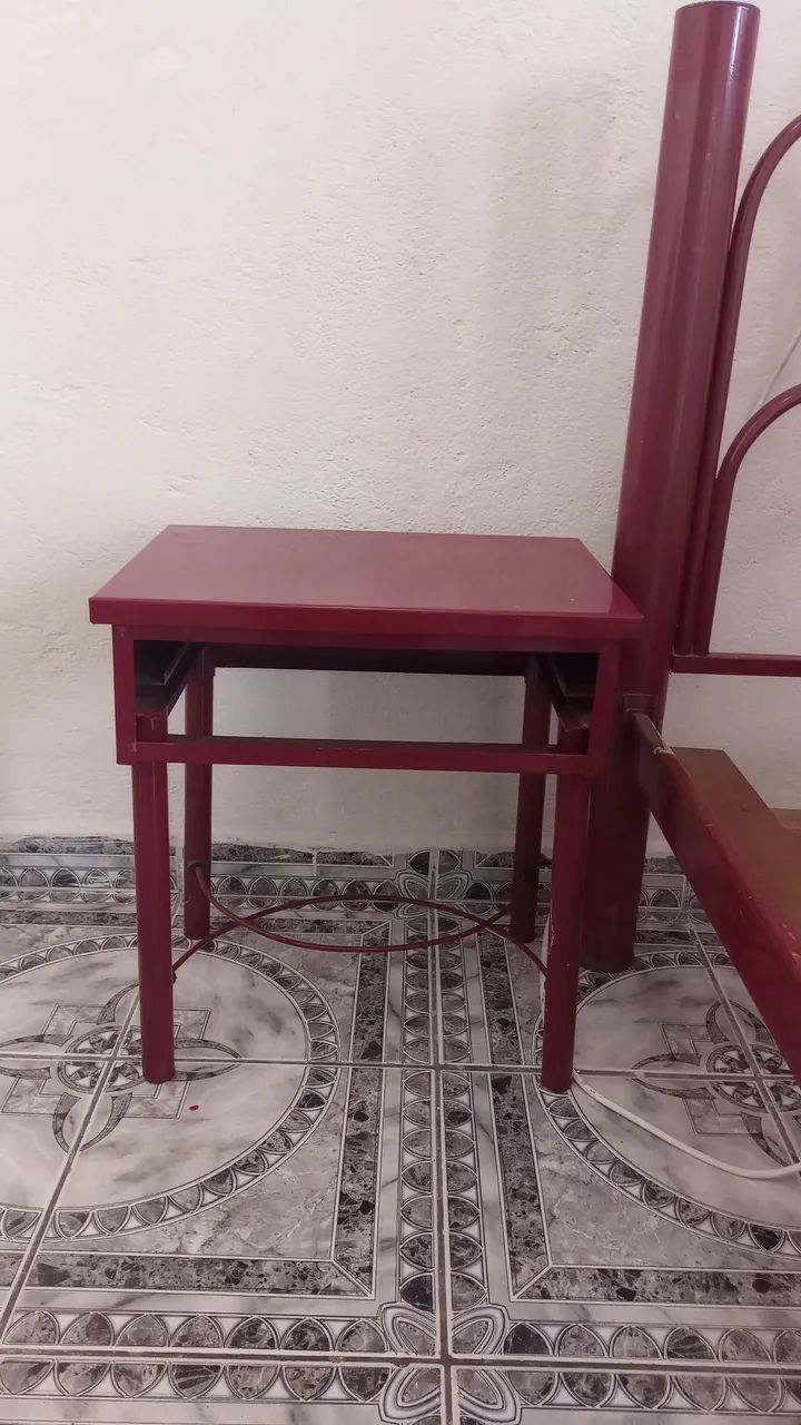 Mesa de cabeceira vinho - Foto 5