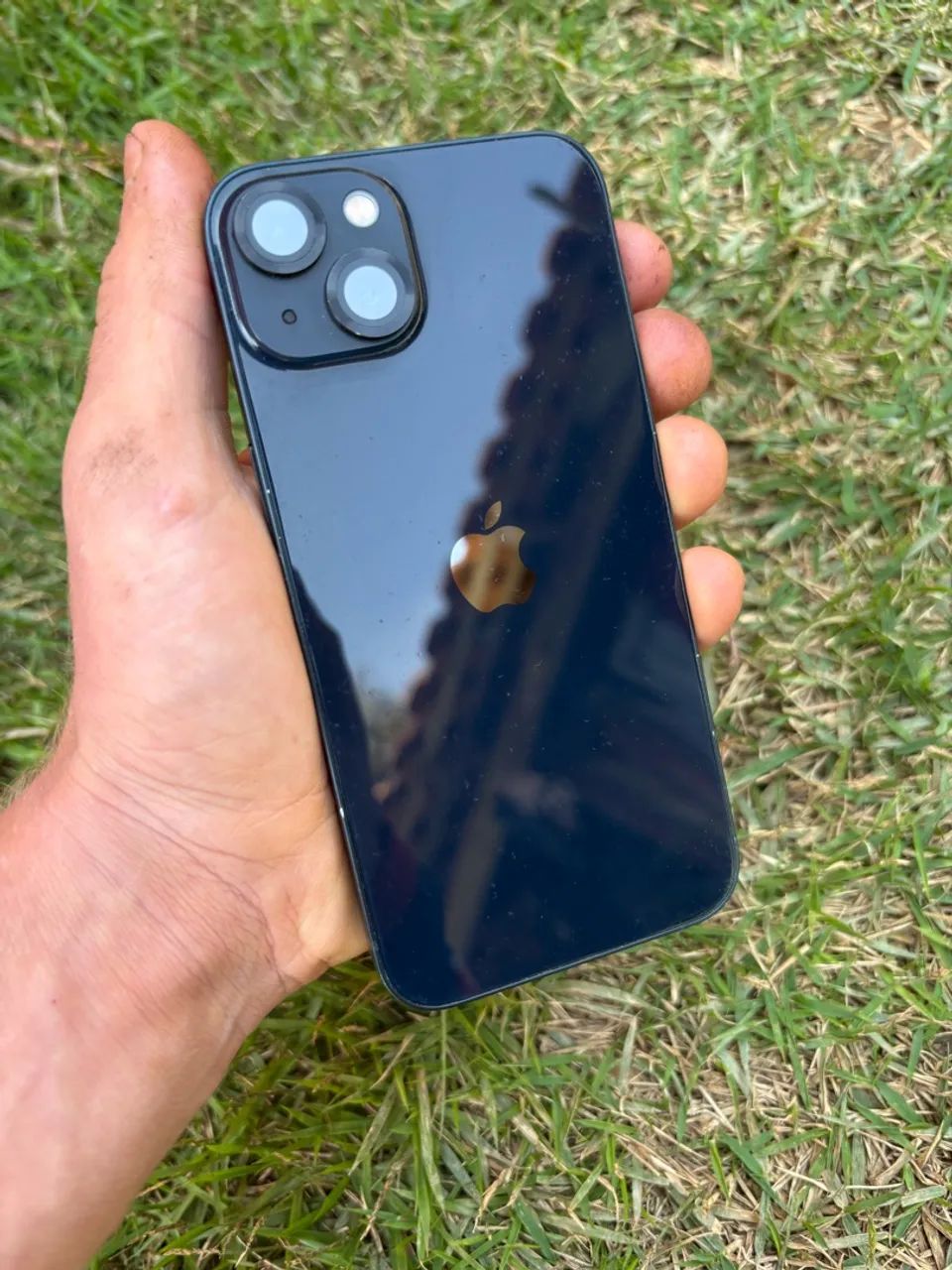 Vendo iPhone 13 impecável 