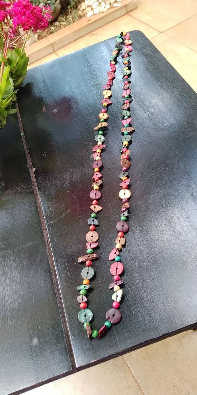 Colar de botões de madeira  - Foto 2
