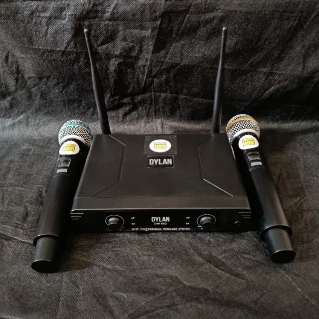 Microfone Sem Fio Duplo Dylan DW-602 MAX