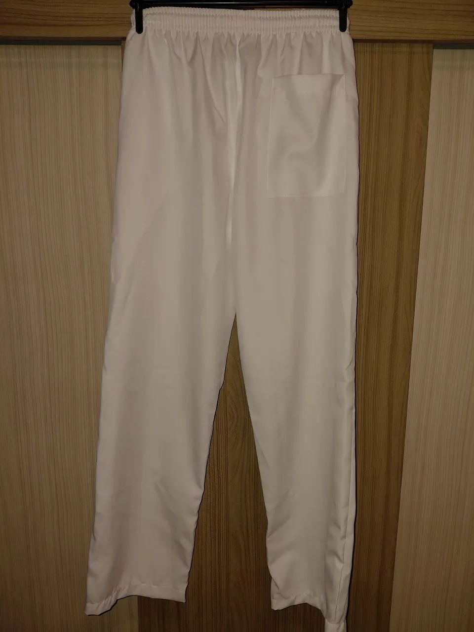 Calça e camiseta branca  - Foto 2