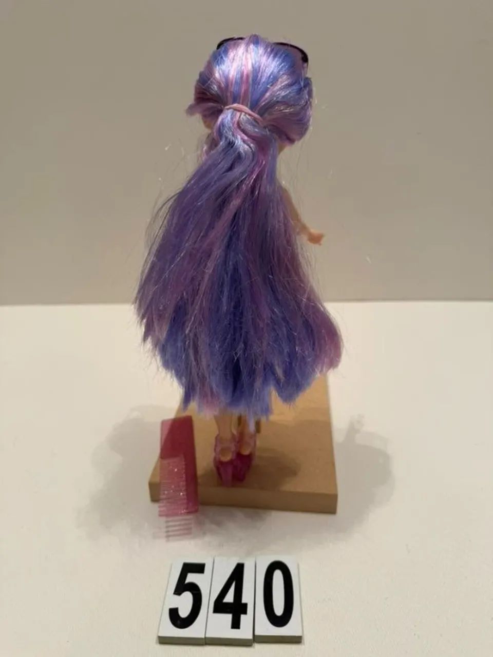  BONECA RAINBOW HIGH SWIM & STYLE DOLL VIOLET PURPLE  - Foto 2