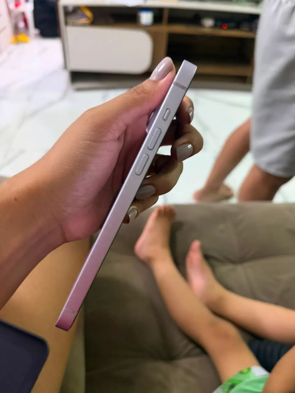 iPhone 14 PLUS LILÁS  - Foto 4