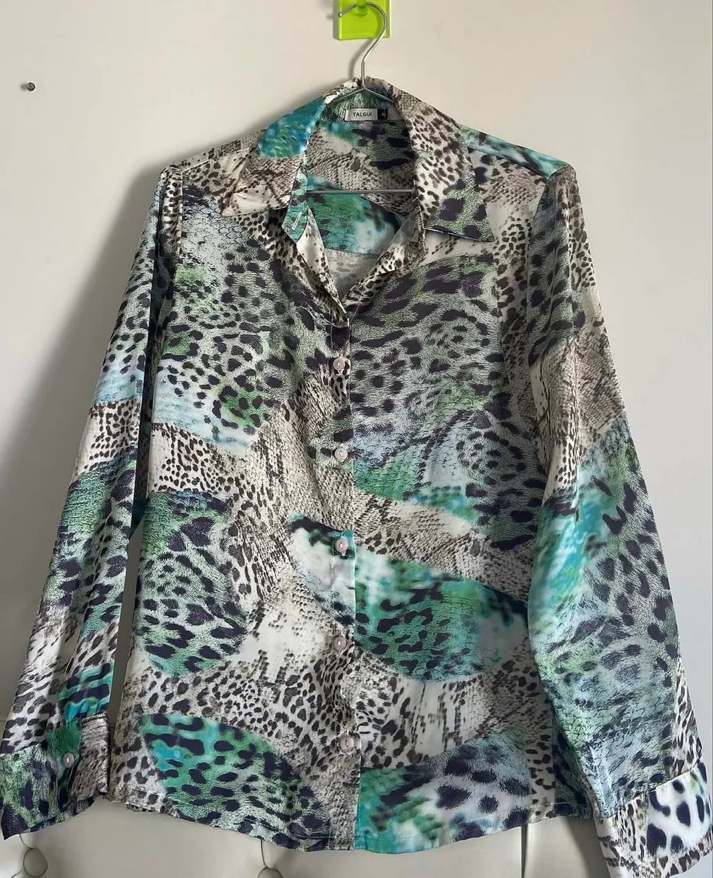 Camisa acetinada P
