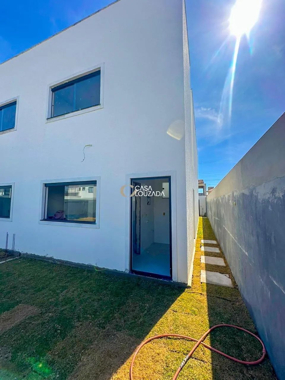 Casa Geminada Duplex com 03 quartos com 01 suíte em Morada Do Sol. - Foto 5