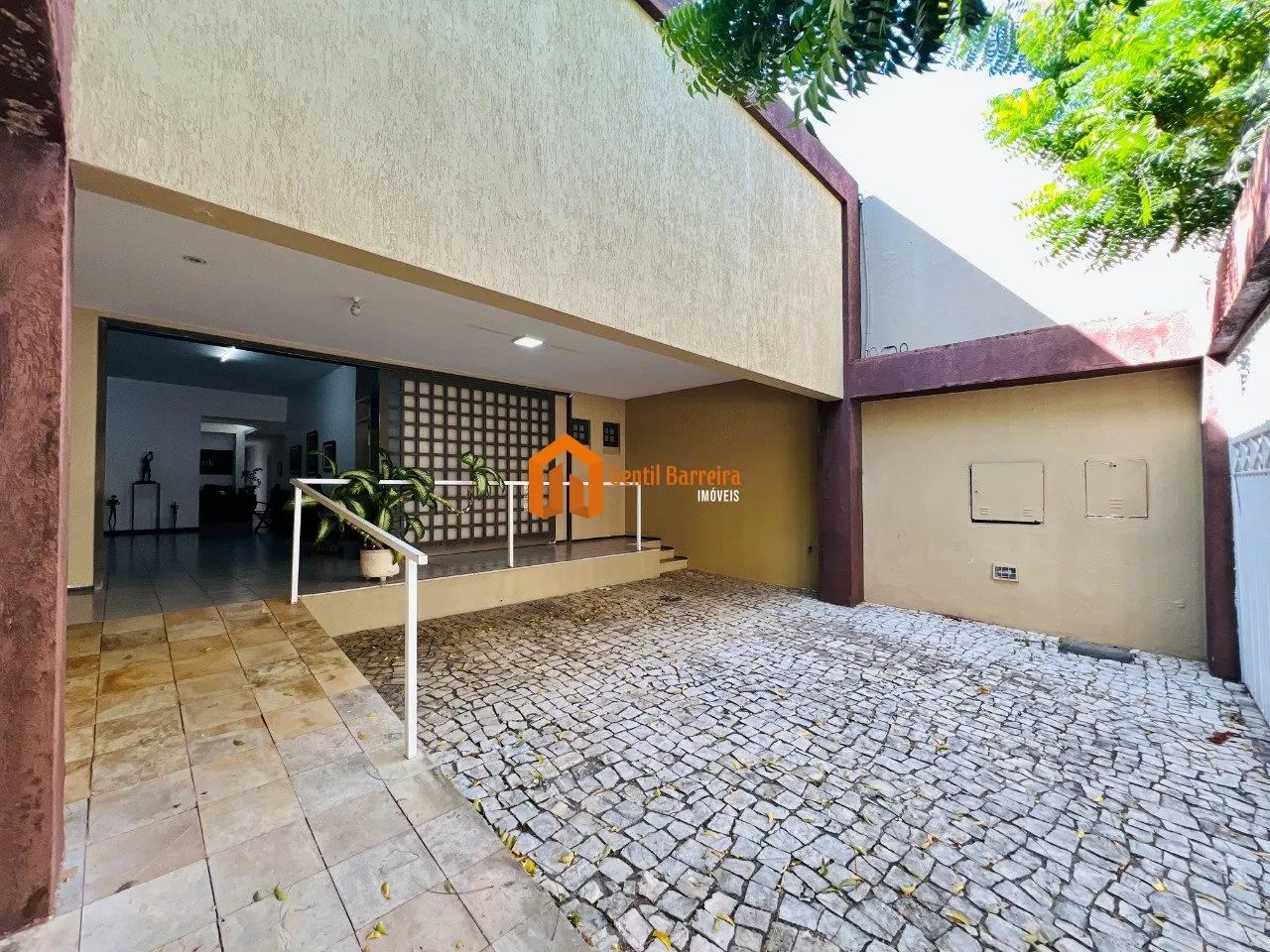 Casa Comercial à venda na Rua Rodrigues Junior