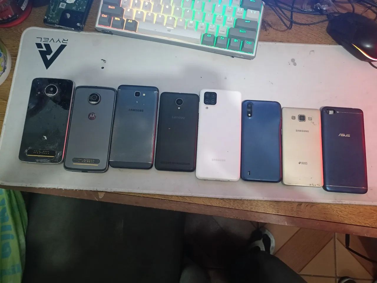 Lote de celulares - conserto e retirada de peça  - Foto 2