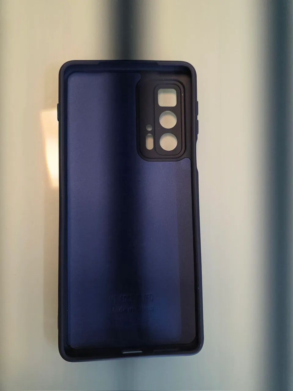3 Capinha celular  Edge 20 pro - Foto 4