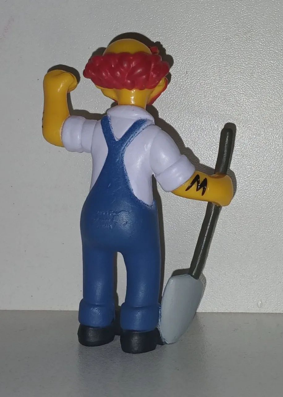 BONECO MINIATURA OS SIMPSONS ZELADOR WILLIE - Foto 2