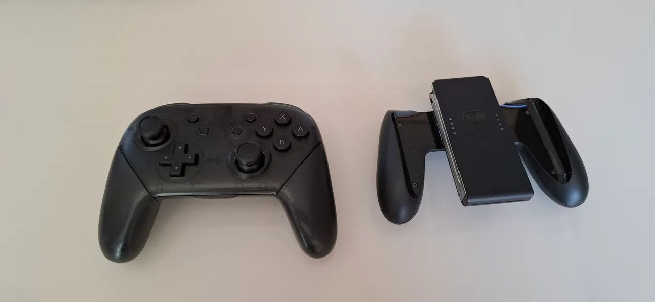Nintendo Switch OLED Branco + Pro Controller + 4 Controles + SD 128GB + Película - Foto 2