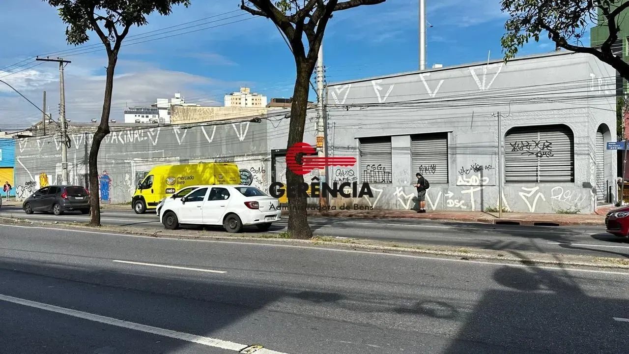 GALPÃO NA AV PEDRO II REGIÃO DO CARLOS PRATES