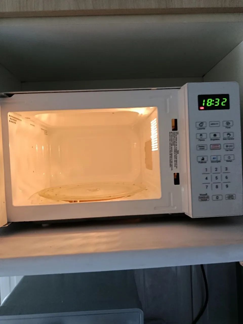 Micro-ondas Philco 20l Branco Pmo23b 110v 110v