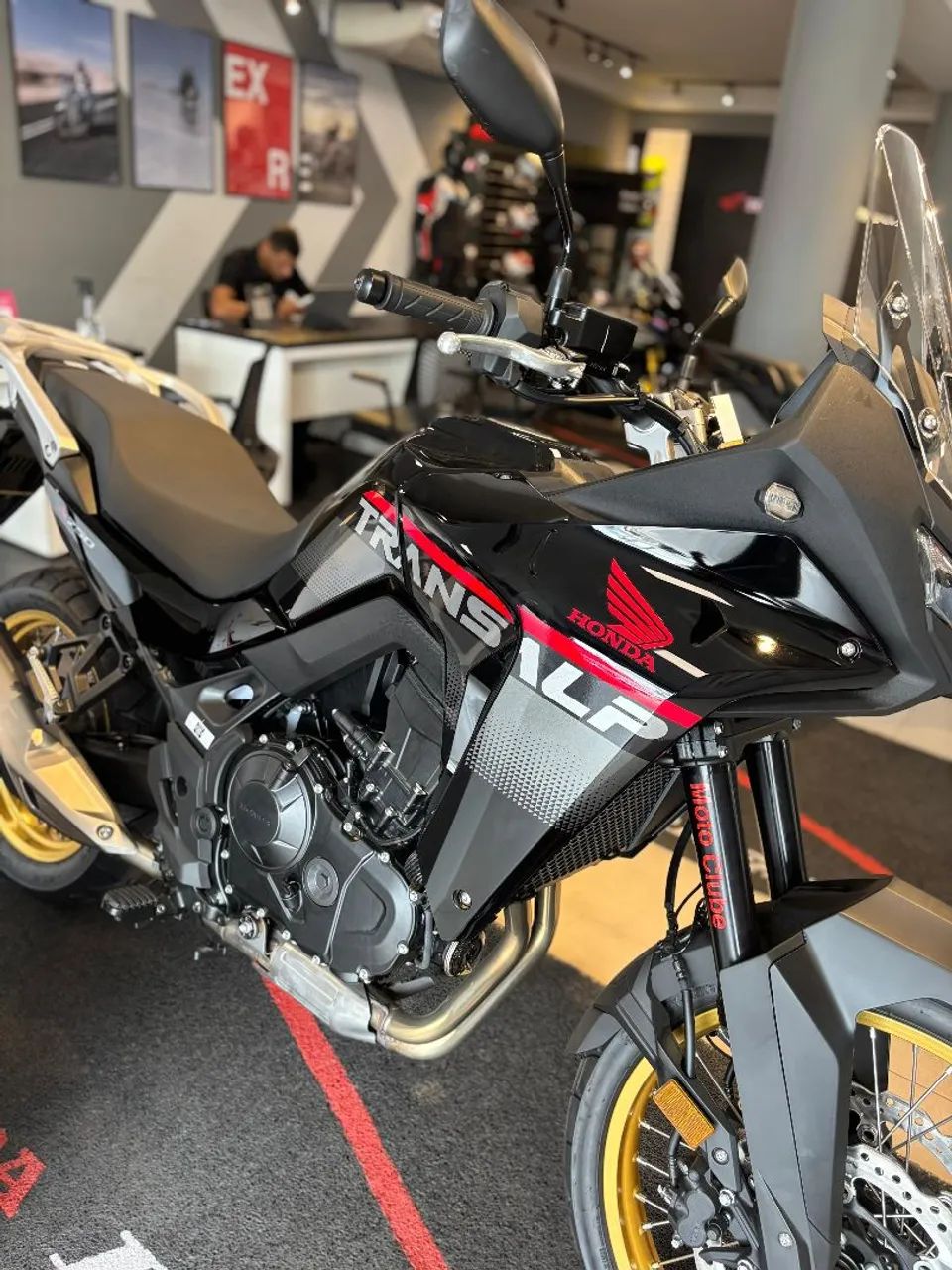 TRANSALP 750