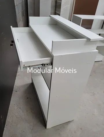Balcão Caixa Vitrine + Balcão Colmeia Vitrine com Tampo de Vidro - Foto 3
