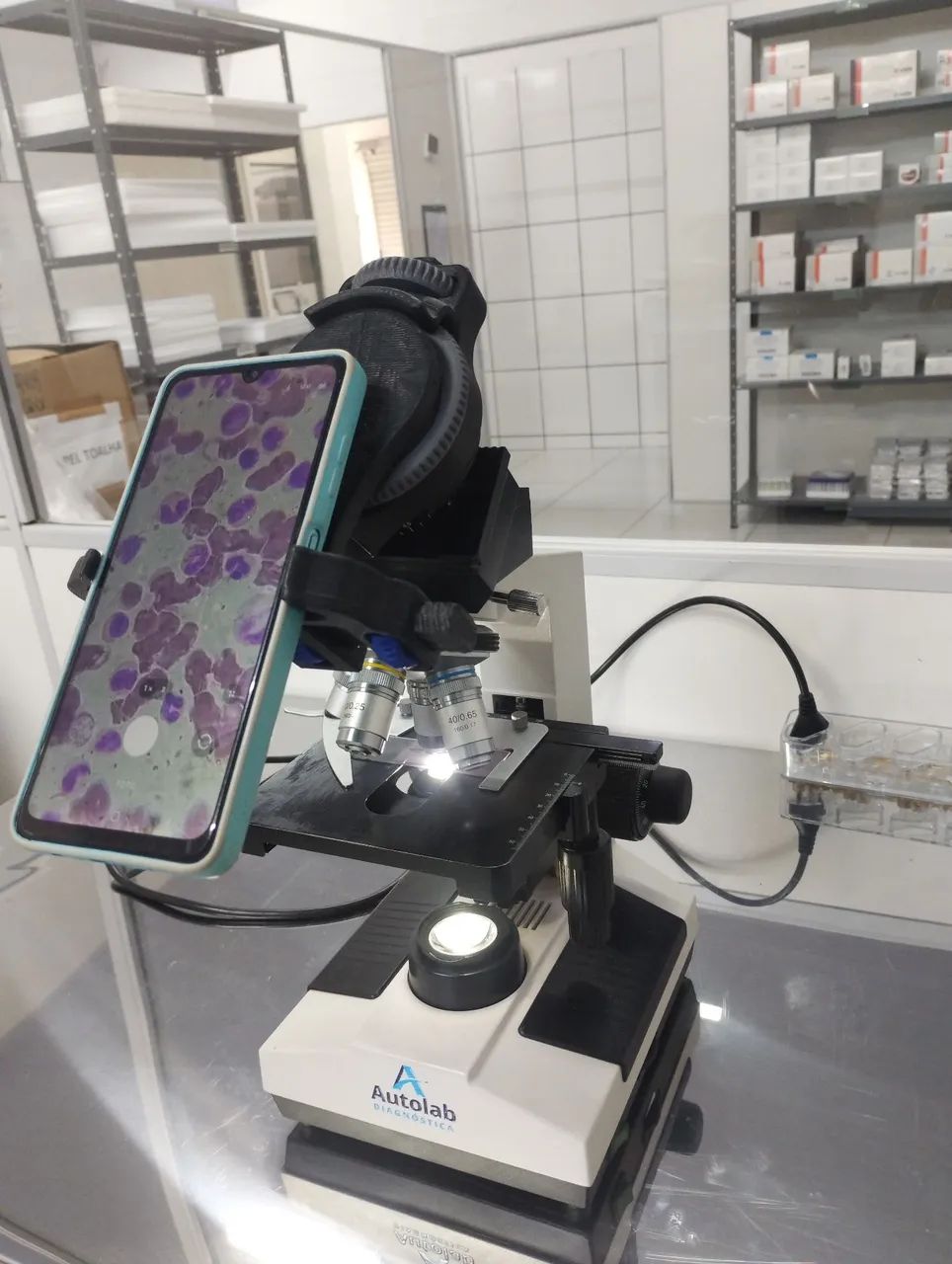 Microscópio semi novo  - Foto 4