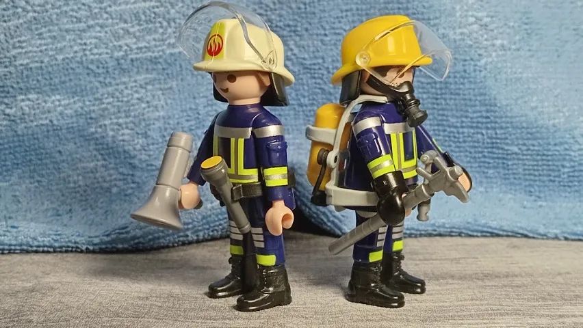 PLAYMOBIL BOMBEIRO E O CHEFE - COLECIONE. - Foto 2