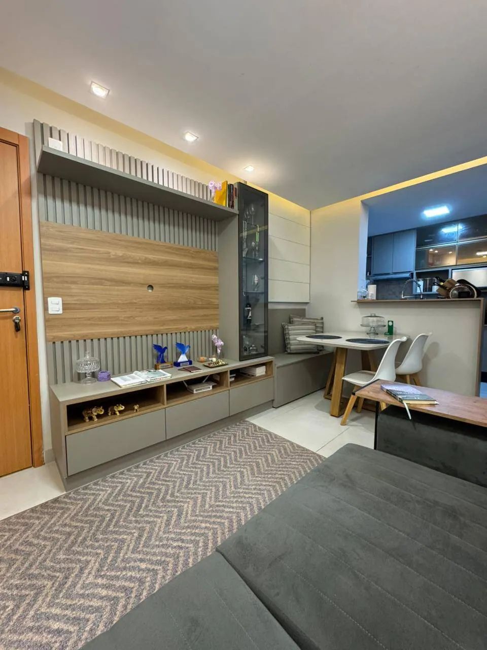 Apartamento mobiliado com 2 quartos no Chapada Boulevard